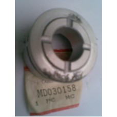 MD030158 MITSUBISHI LANCER EKSANTRİK MİL TUTUCU